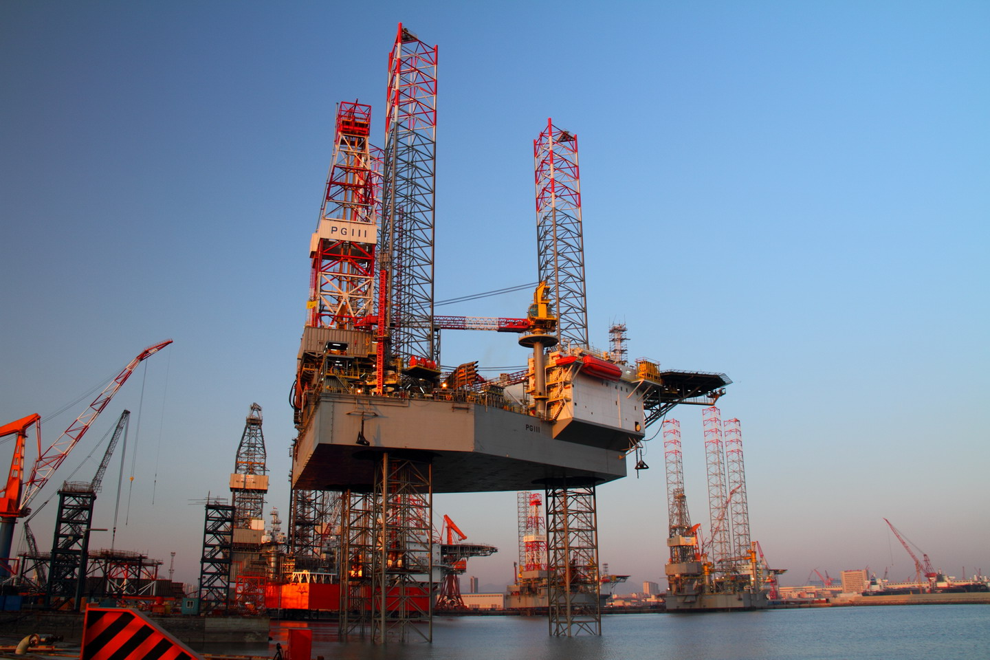 中國(guó)人自己的自升式海上鉆井平臺(tái)升降系統(tǒng)誕生